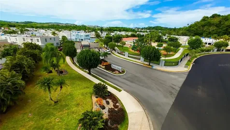 206 Via Enramada Trujillo Alto PR 00976