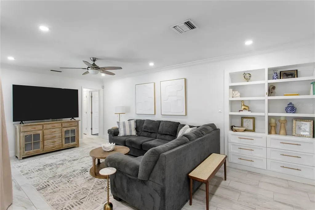 5103 W Cleveland Street Tampa FL 33609
