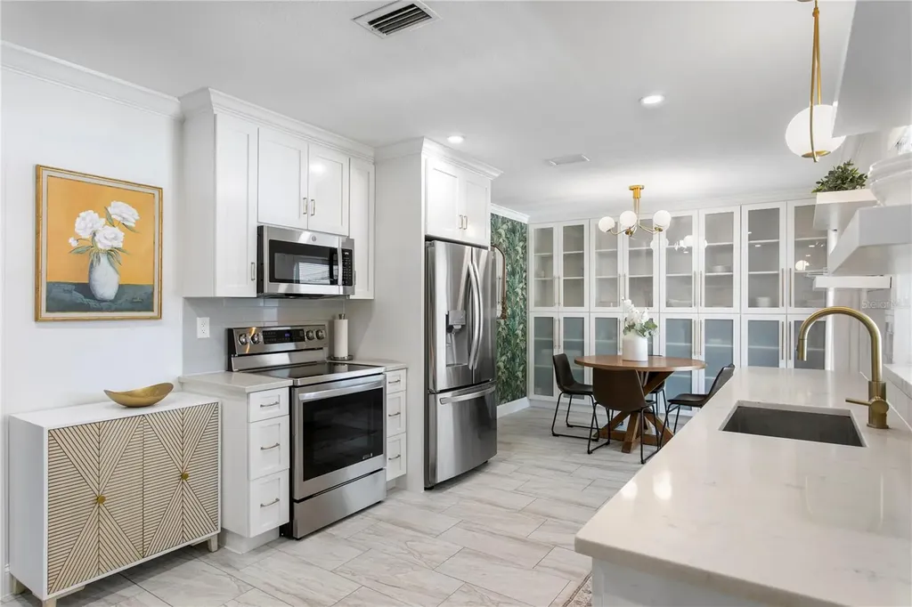 5103 W Cleveland Street Tampa FL 33609