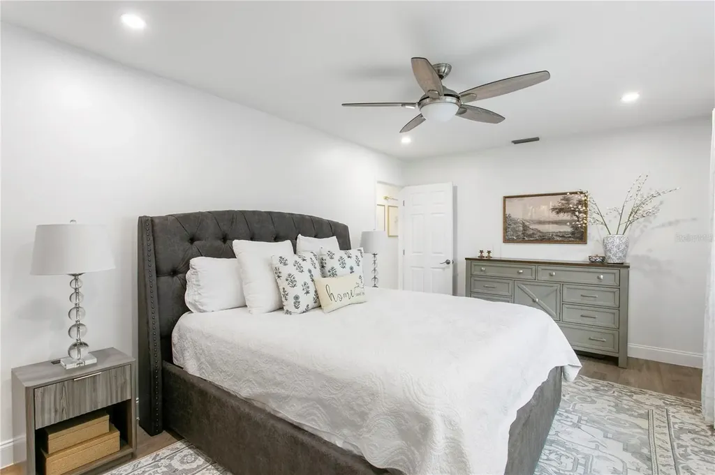 5103 W Cleveland Street Tampa FL 33609