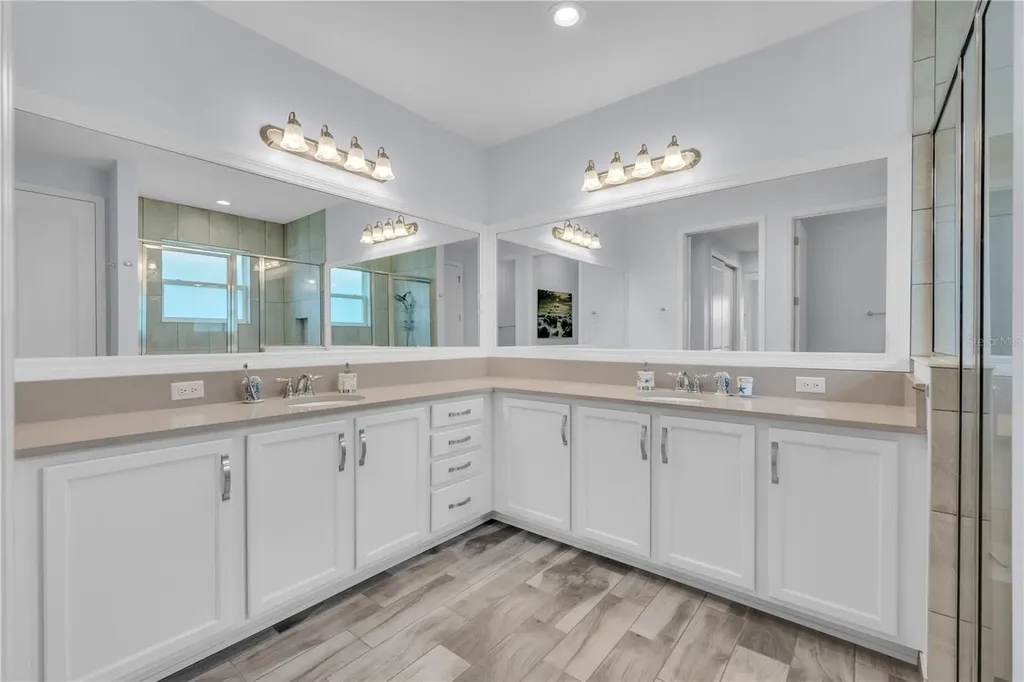 4844 Avila Lakes Drive Wimauma FL 33598