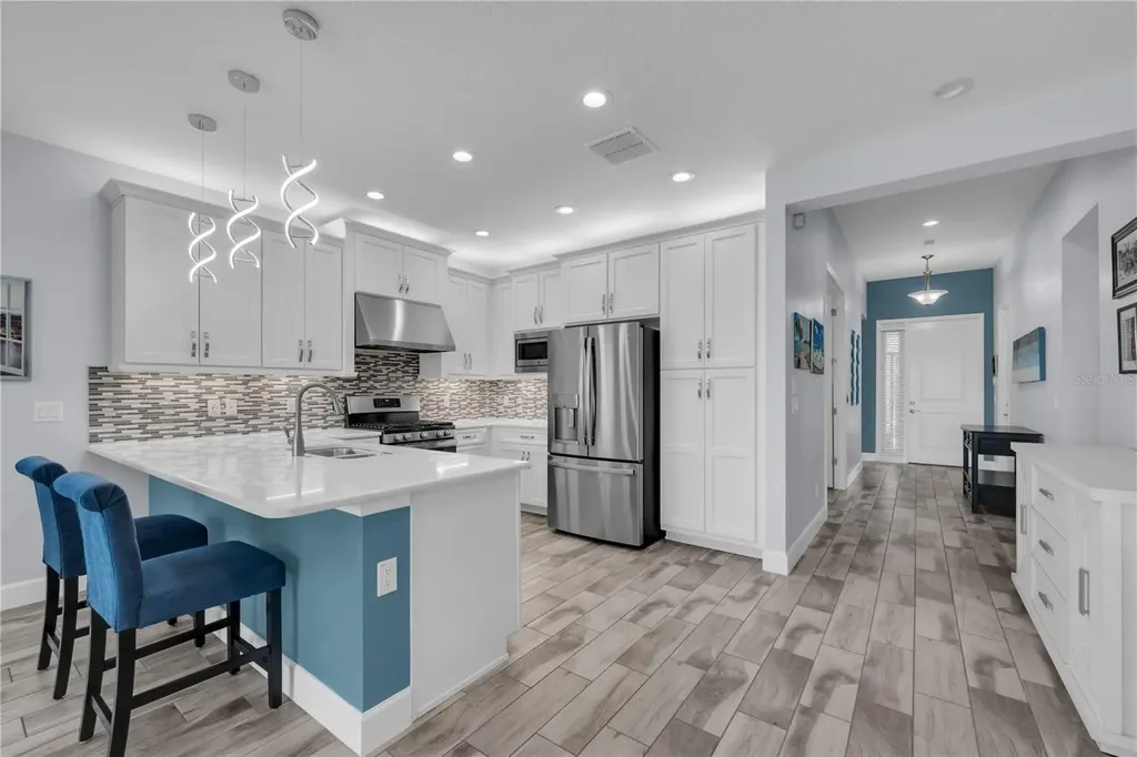 4844 Avila Lakes Drive Wimauma FL 33598