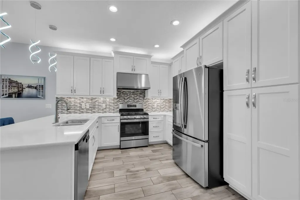 4844 Avila Lakes Drive Wimauma FL 33598