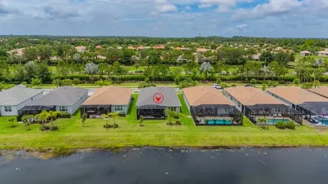 4844 Avila Lakes Drive Wimauma FL 33598