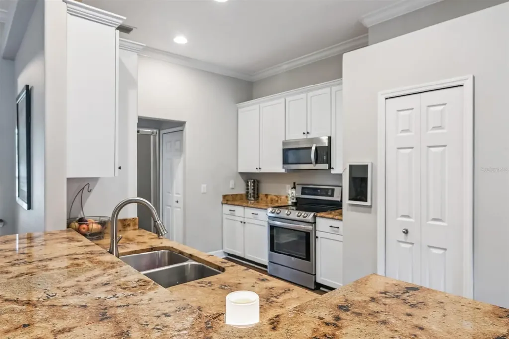 242 Blue Water Street Eustis FL 32736