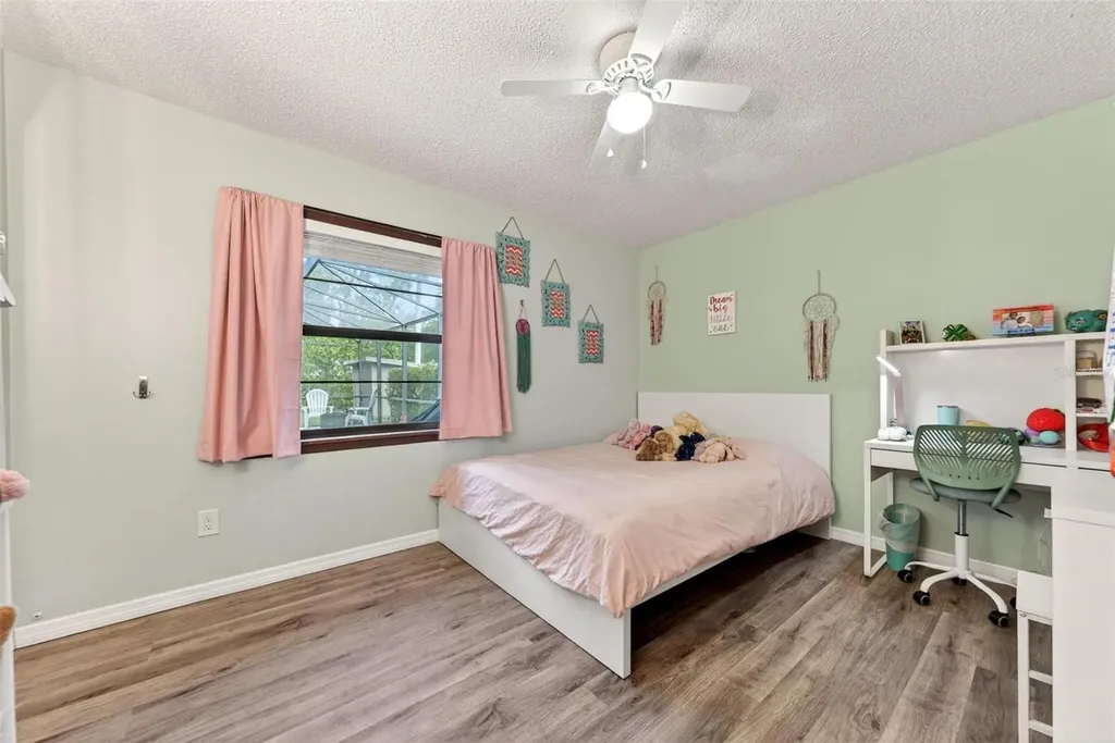 890 Mendoza Drive Orlando FL 32825