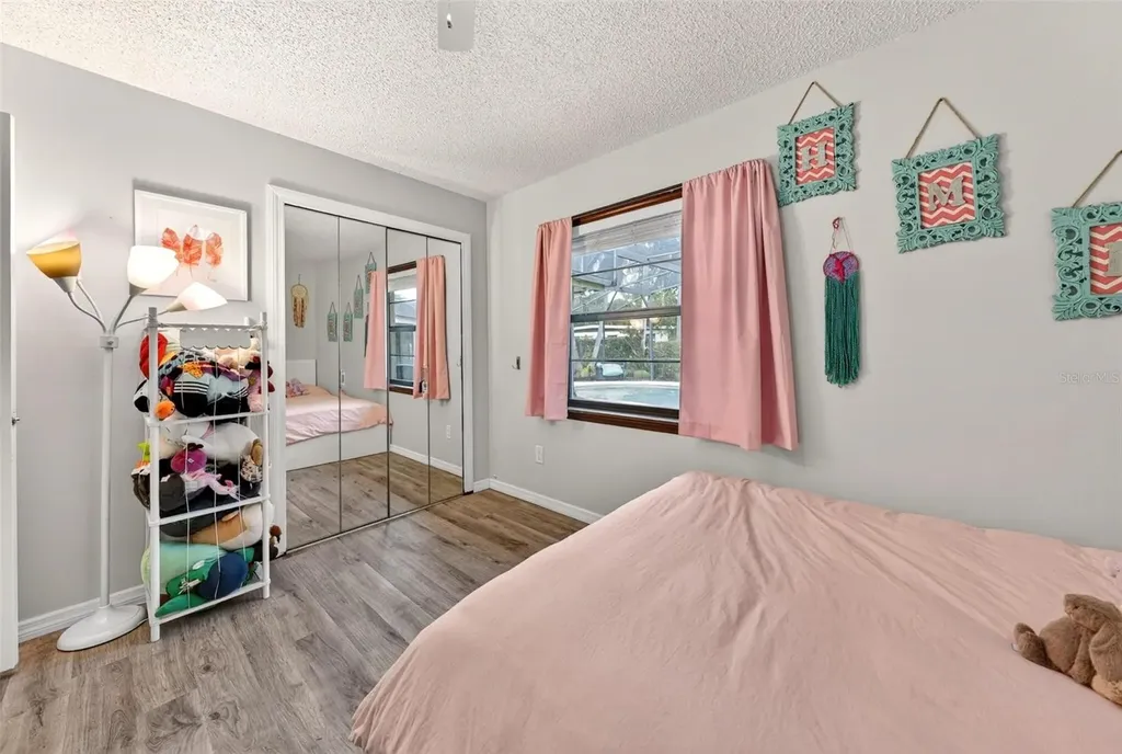 890 Mendoza Drive Orlando FL 32825