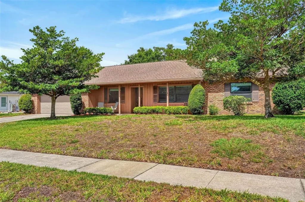890 Mendoza Drive Orlando FL 32825