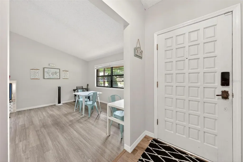 890 Mendoza Drive Orlando FL 32825