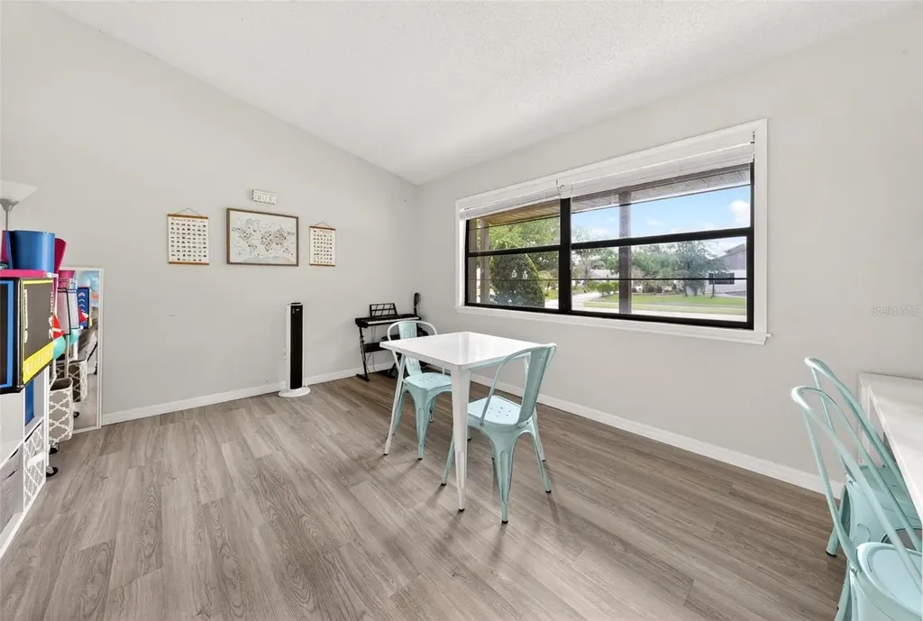 890 Mendoza Drive Orlando FL 32825