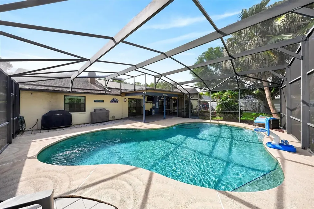 890 Mendoza Drive Orlando FL 32825