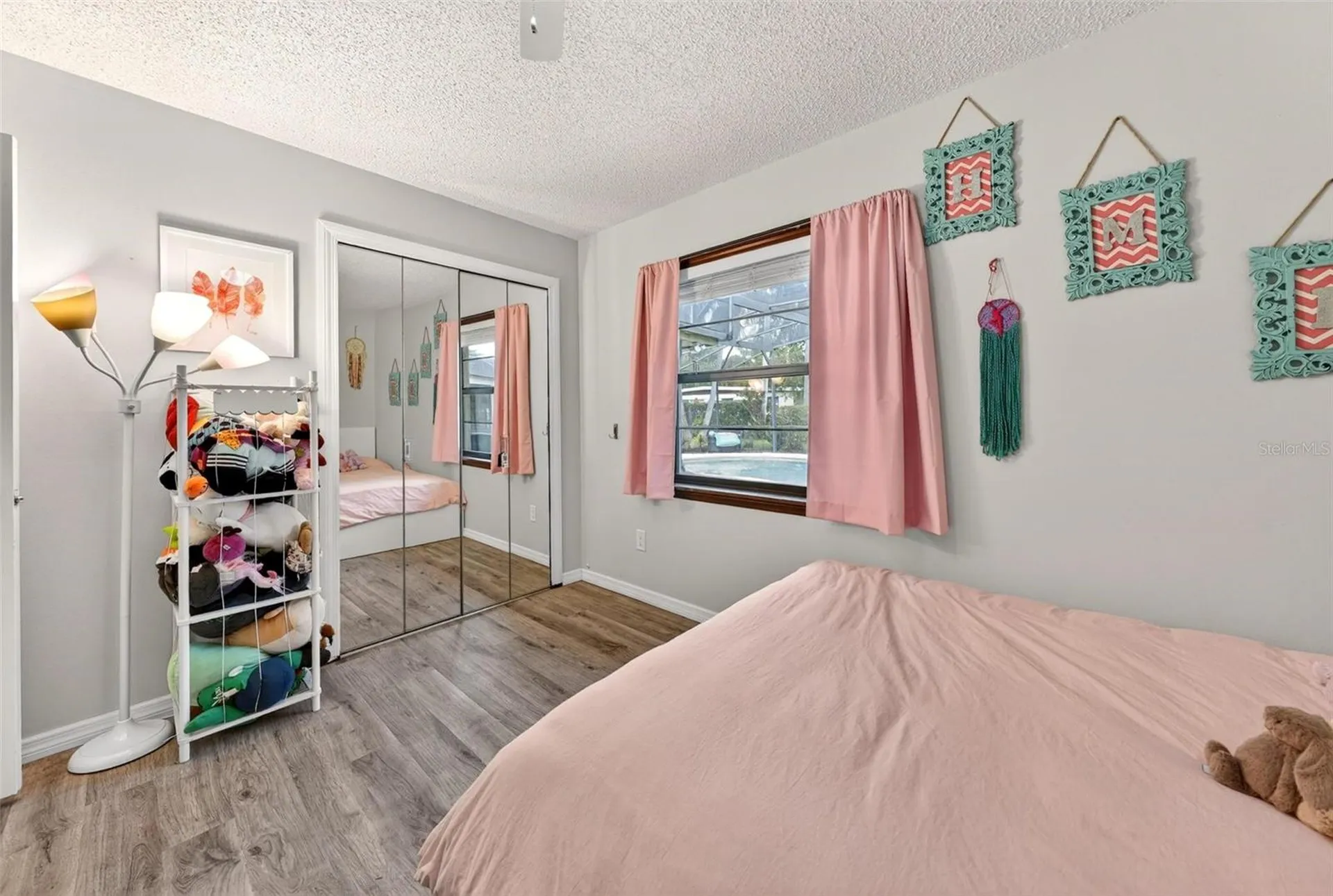 890 Mendoza Drive Orlando FL 32825