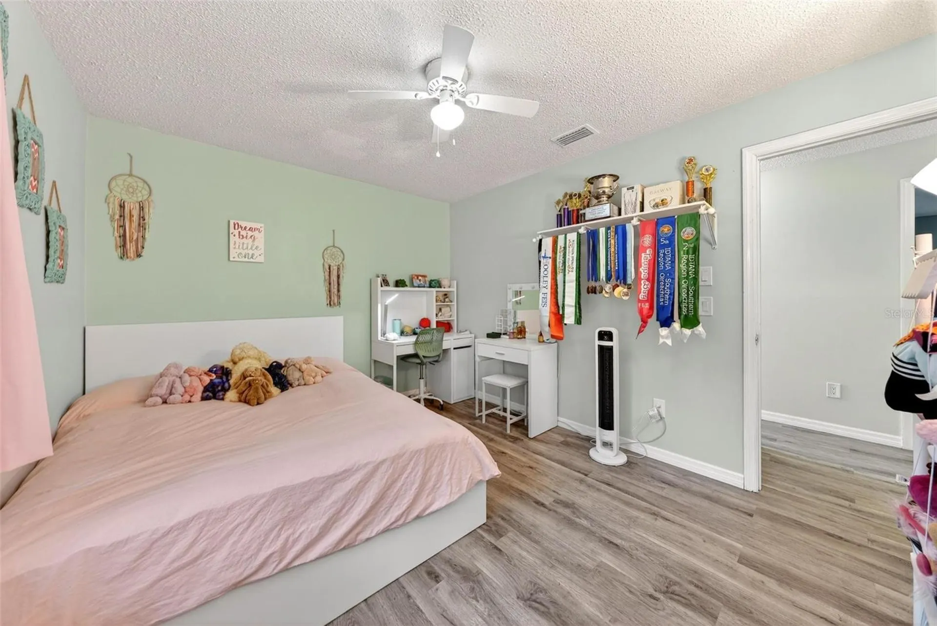 890 Mendoza Drive Orlando FL 32825