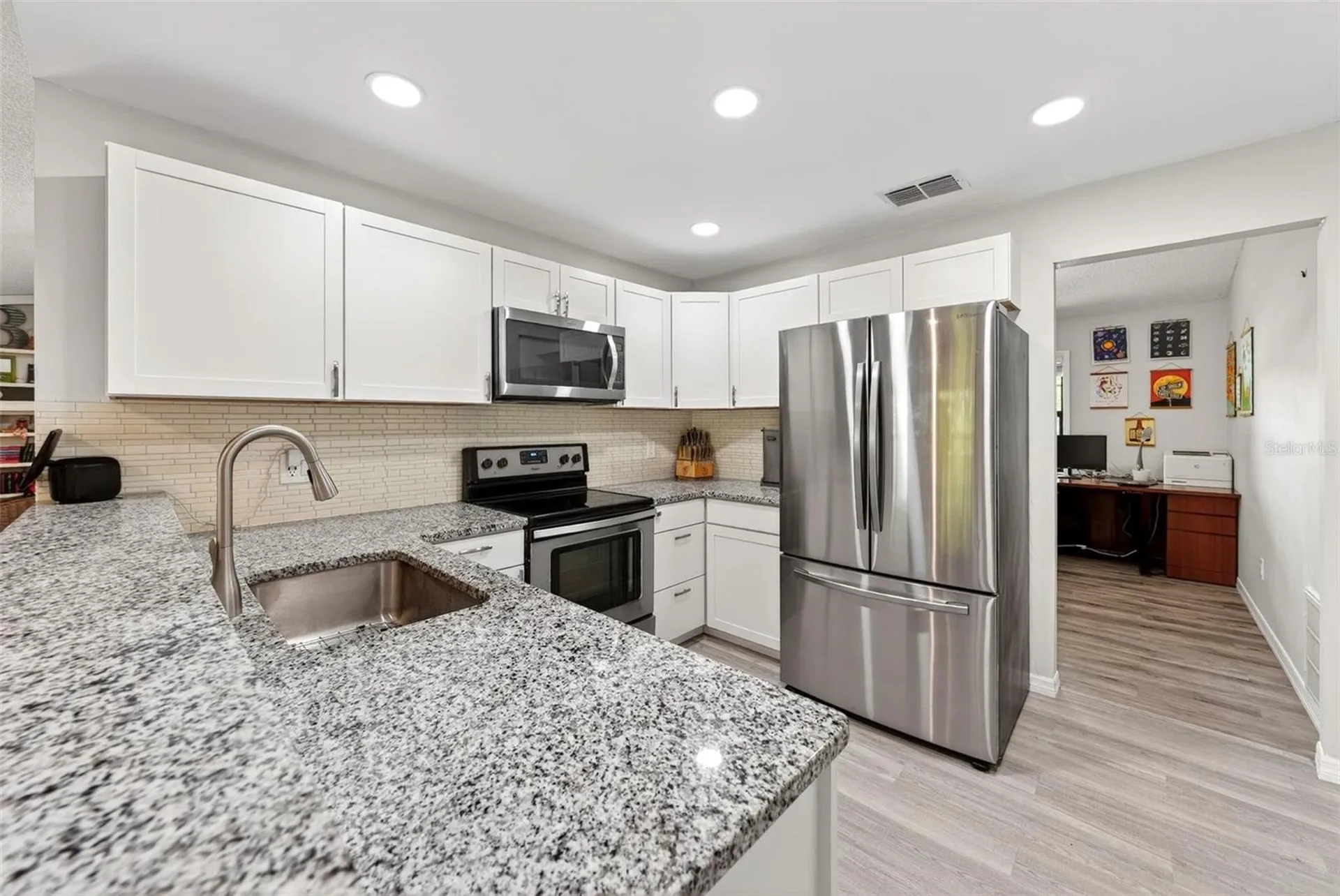 890 Mendoza Drive Orlando FL 32825