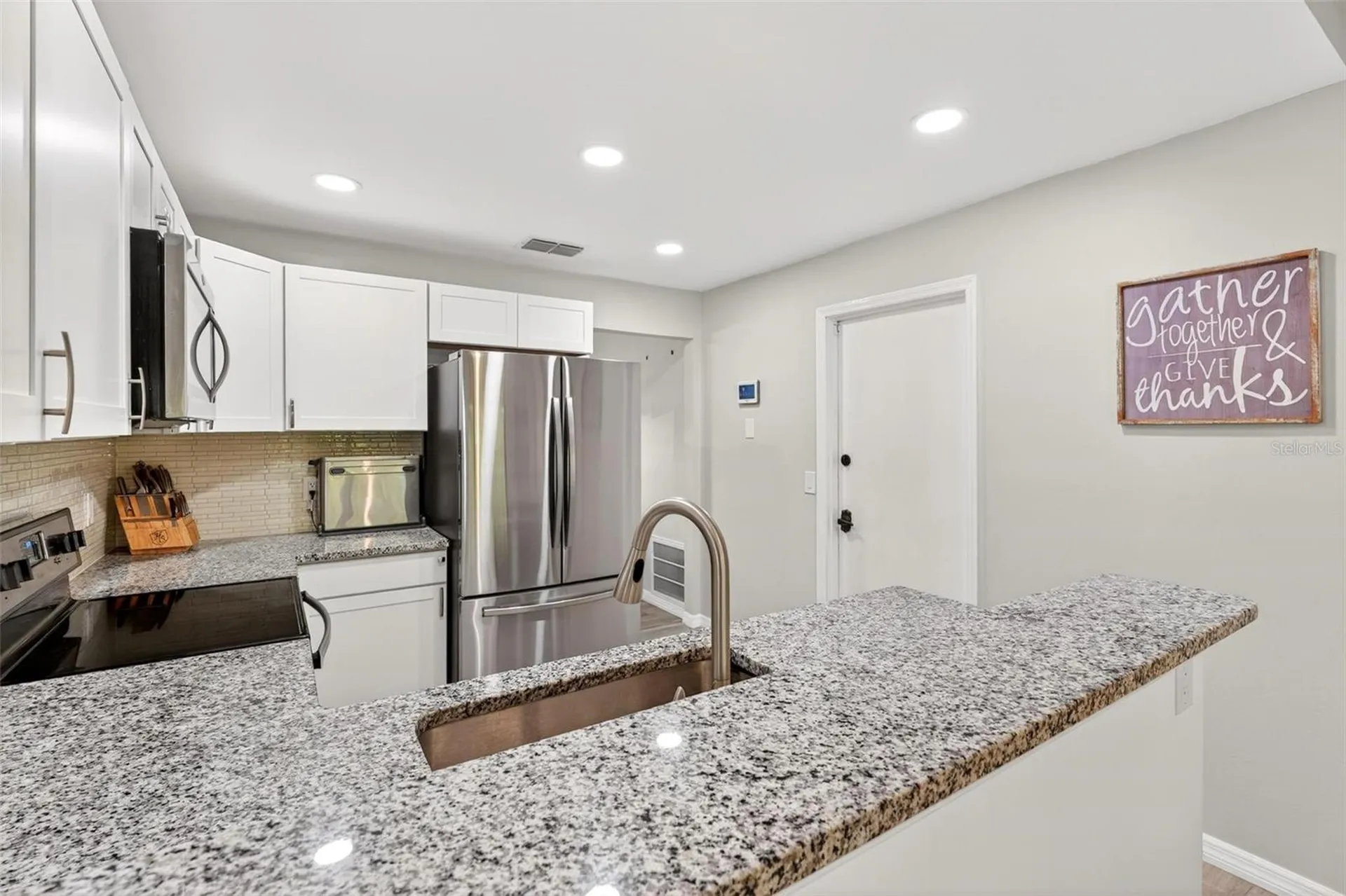 890 Mendoza Drive Orlando FL 32825