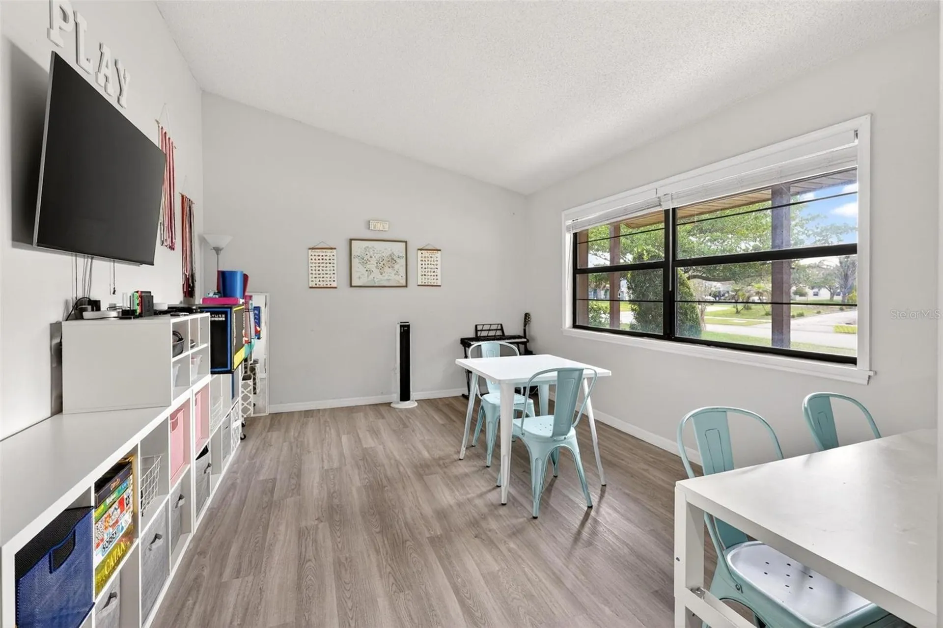 890 Mendoza Drive Orlando FL 32825