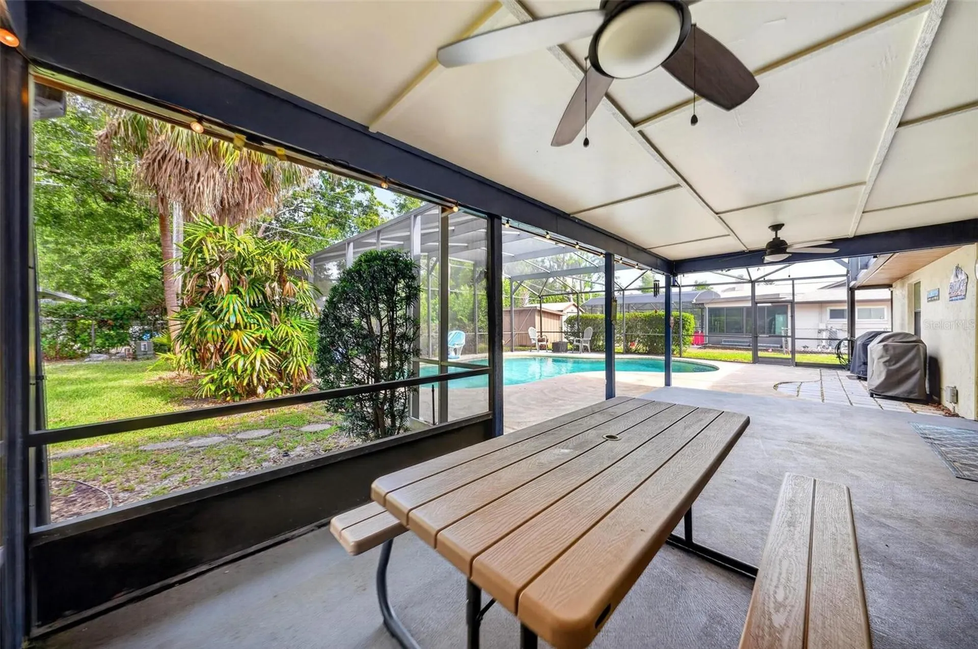 890 Mendoza Drive Orlando FL 32825