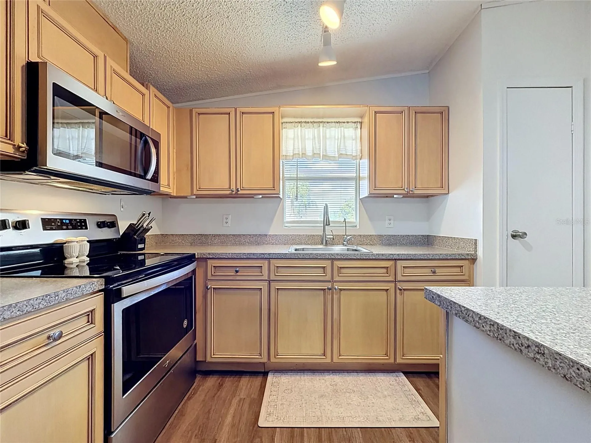 50989 Highway 27 Davenport FL 33897