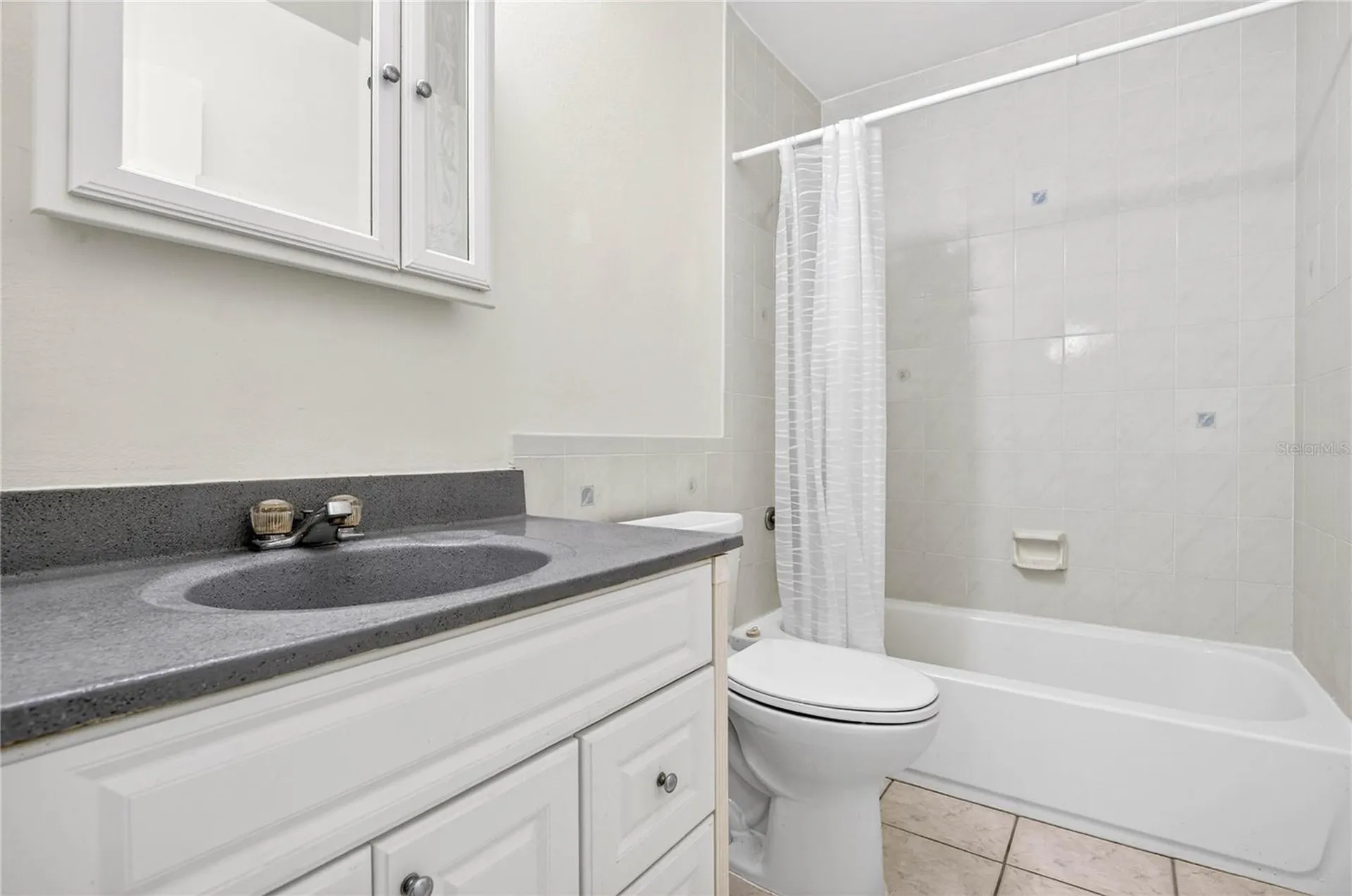14452 Reuter Strasse Tampa FL 33613