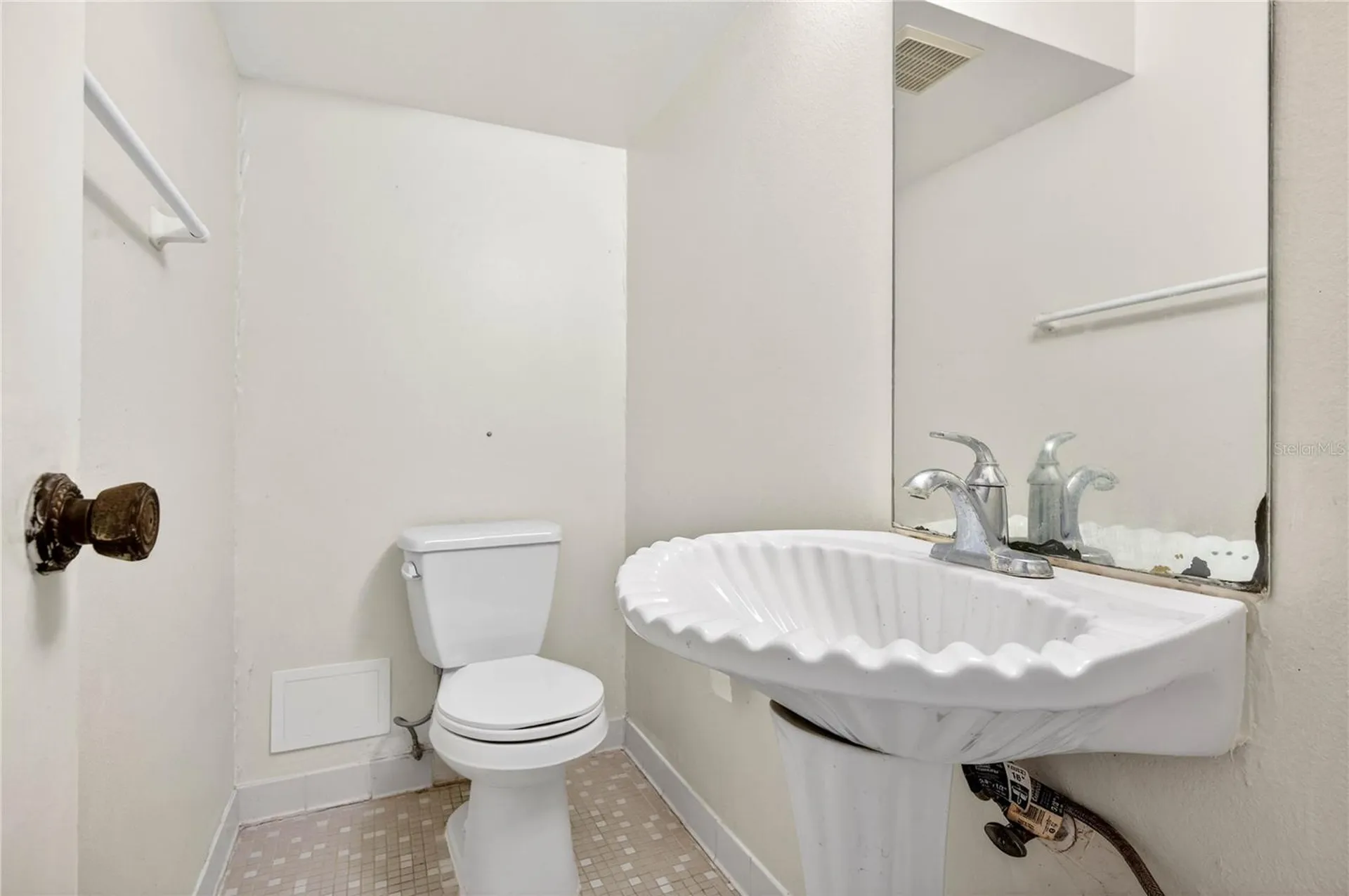 14452 Reuter Strasse Tampa FL 33613