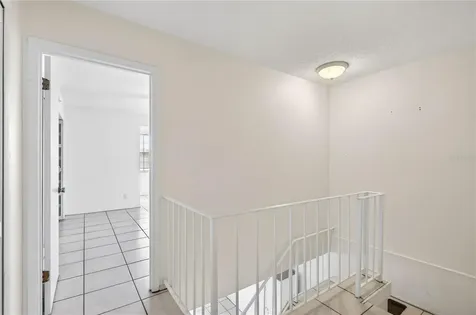 14452 Reuter Strasse Tampa FL 33613