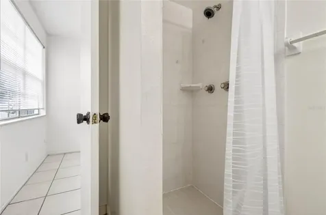 14452 Reuter Strasse Tampa FL 33613