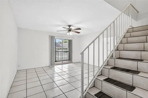 14452 Reuter Strasse Tampa FL 33613