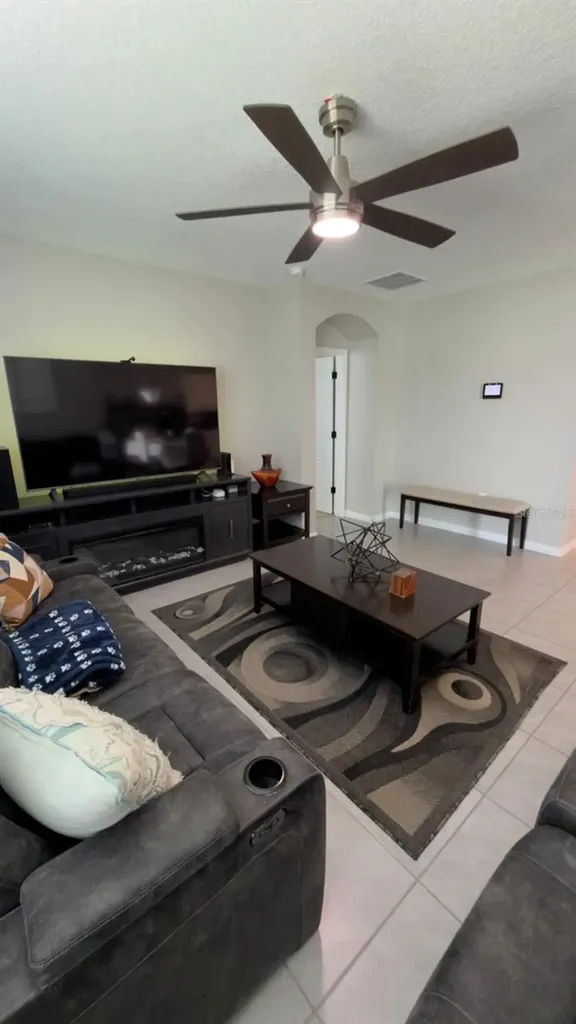 1583 Barberry Drive Kissimmee FL 34744