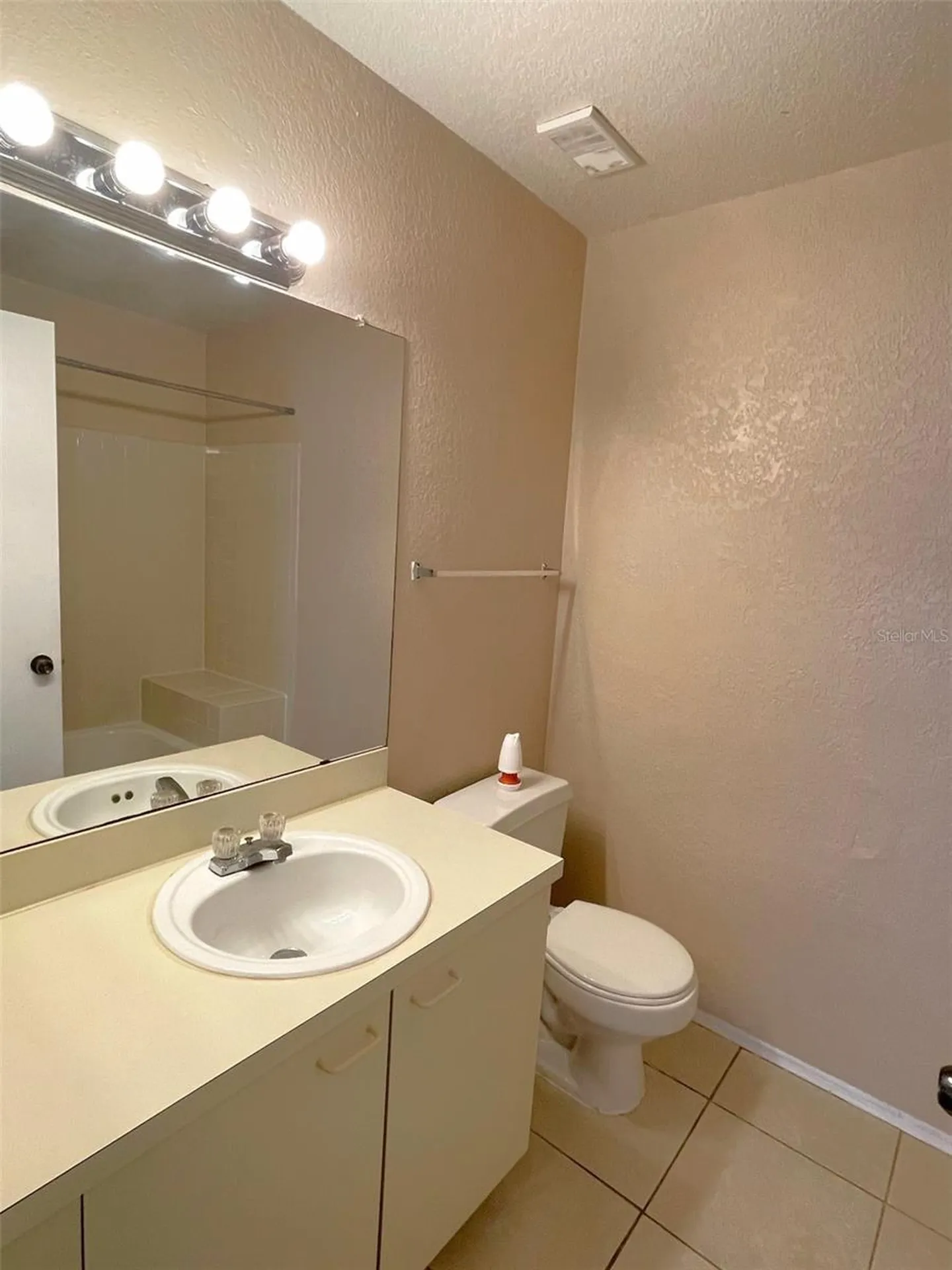 2550 N Alafaya Trail Orlando FL 32826
