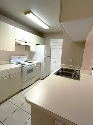 2550 N Alafaya Trail Orlando FL 32826