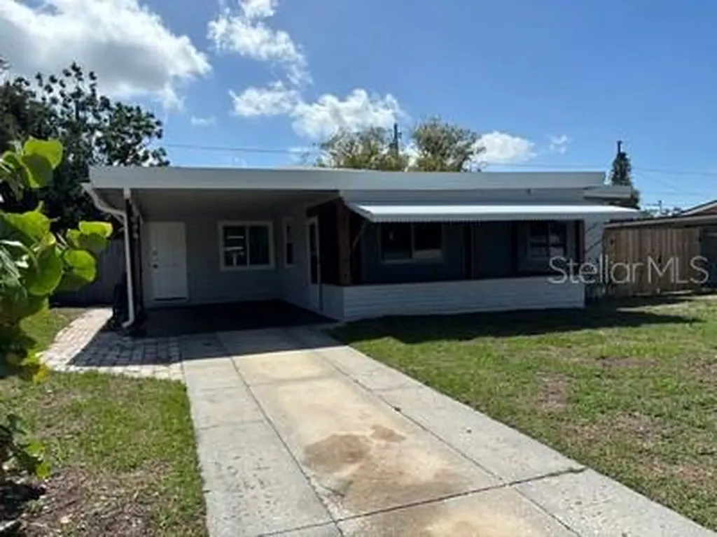 5165 104th Way N St Petersburg FL 33708