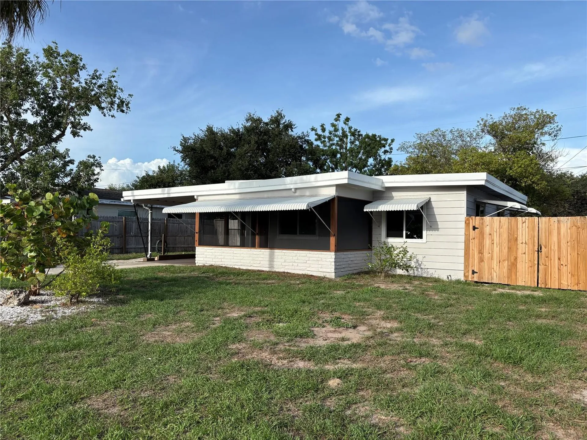 5165 104th Way N St Petersburg FL 33708