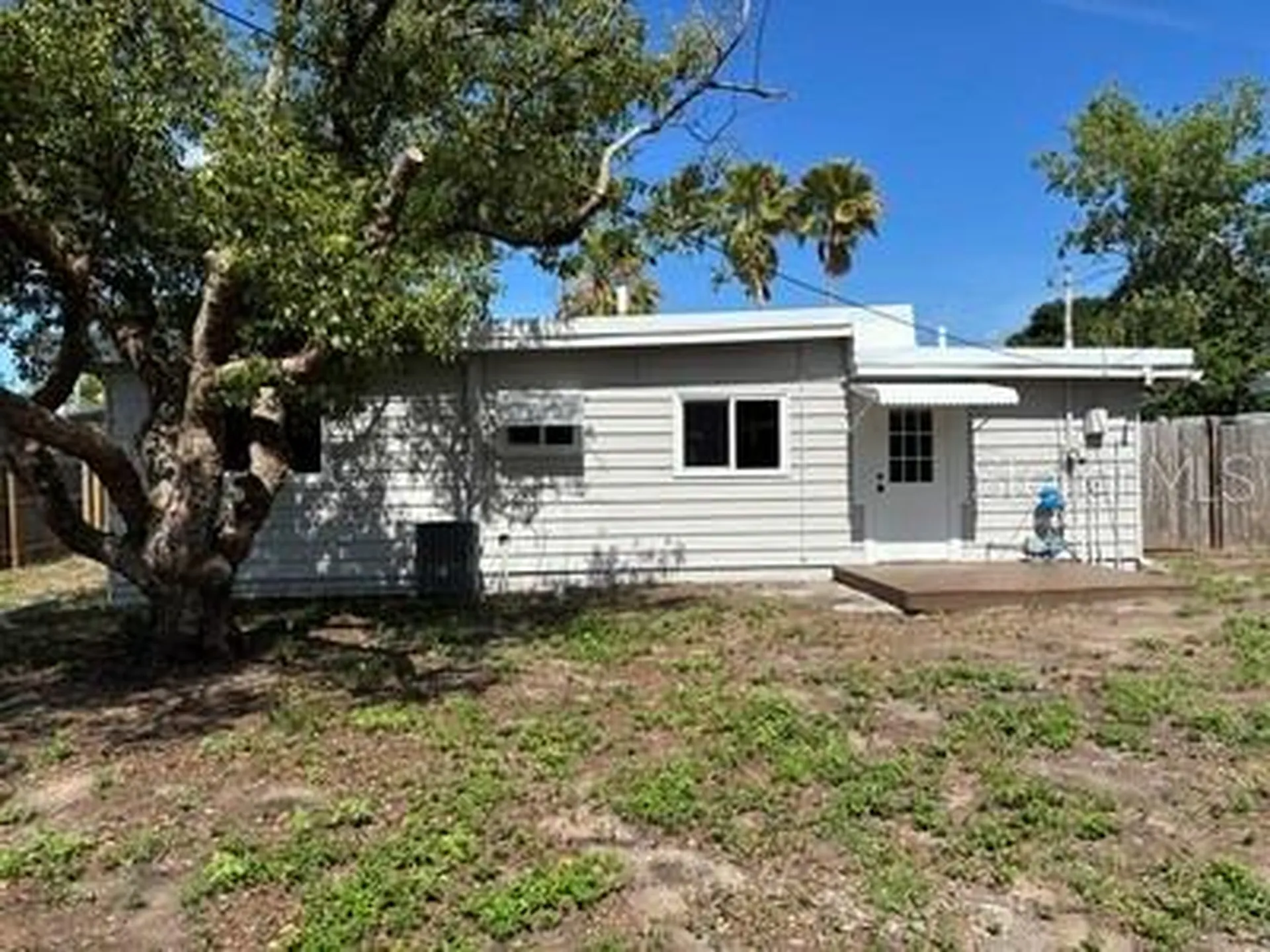 5165 104th Way N St Petersburg FL 33708