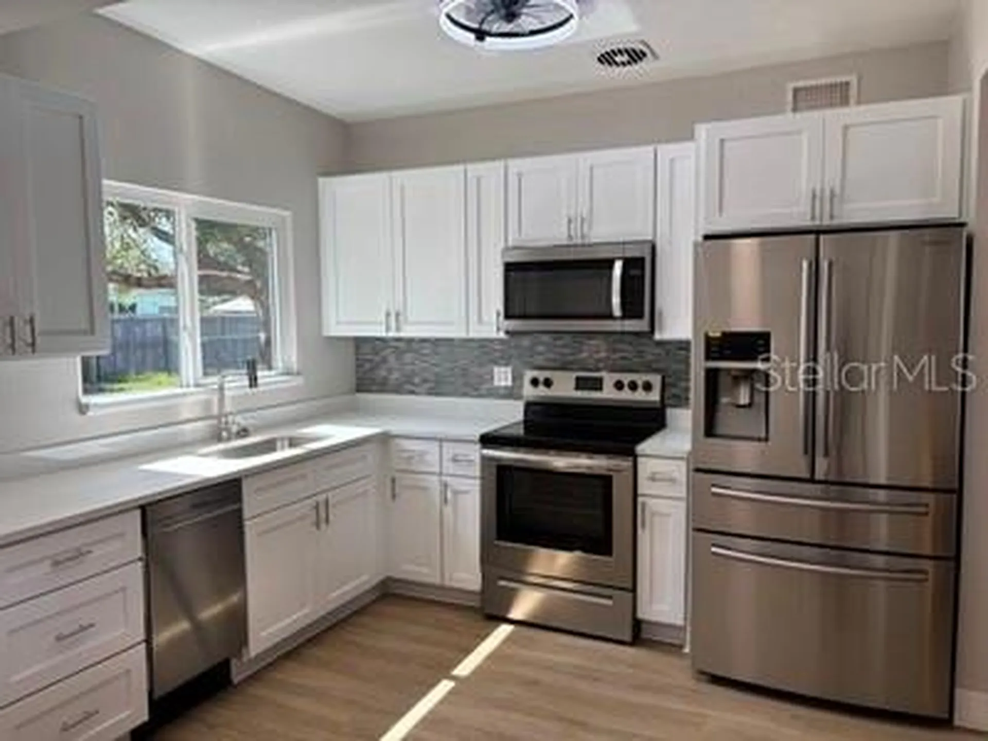 5165 104th Way N St Petersburg FL 33708