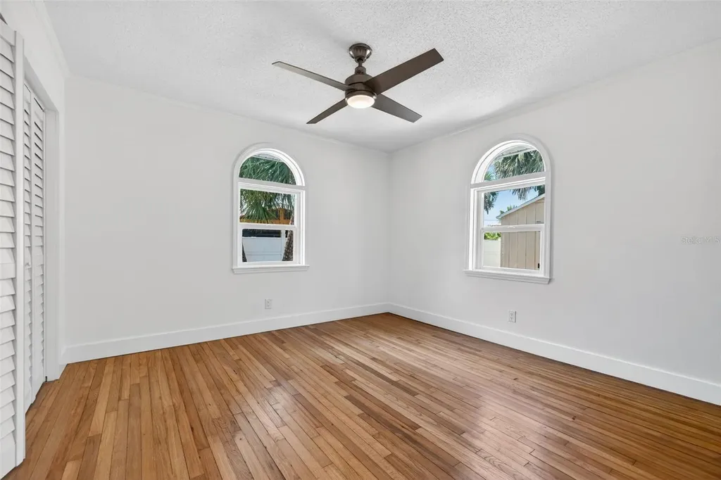 976 Narcissus Avenue Clearwater Beach FL 33767