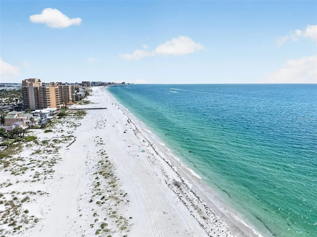 976 Narcissus Avenue Clearwater Beach FL 33767