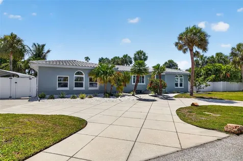 976 Narcissus Avenue Clearwater Beach FL 33767