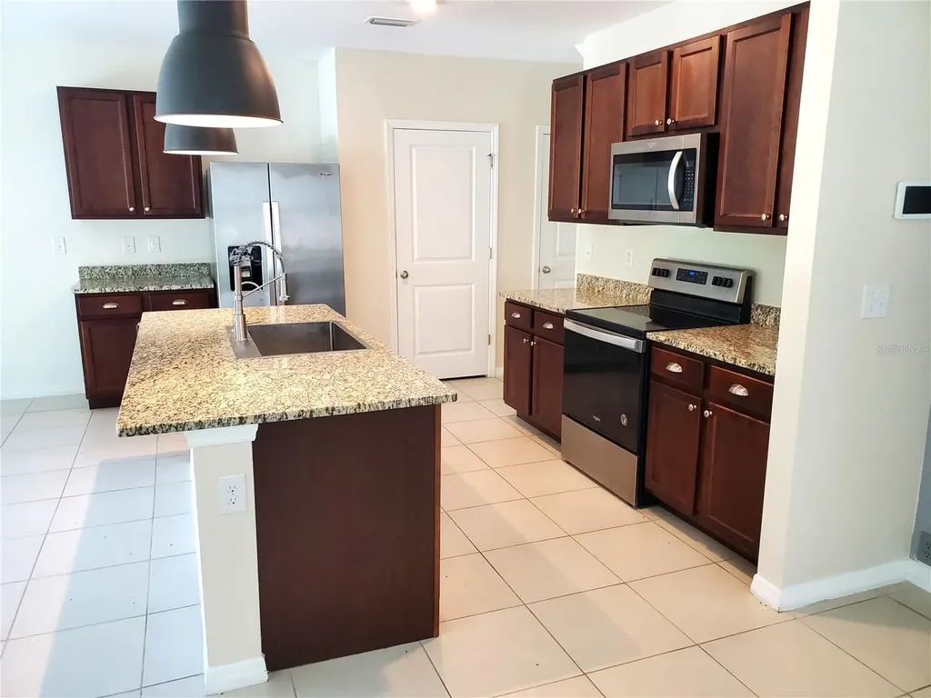 32871 Brooks Hawk Lane Wesley Chapel FL 33543