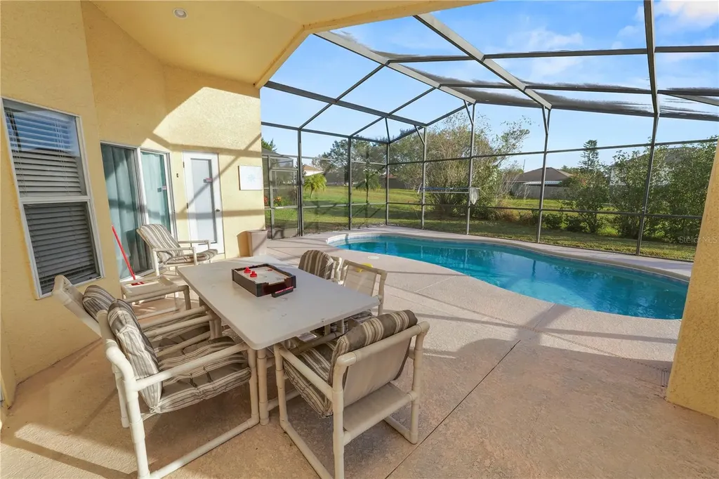 548 Old Bridge Circle Davenport FL 33897