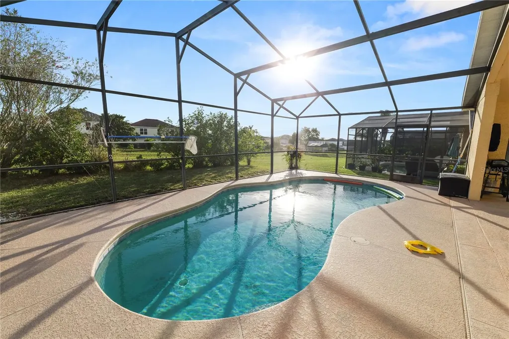 548 Old Bridge Circle Davenport FL 33897