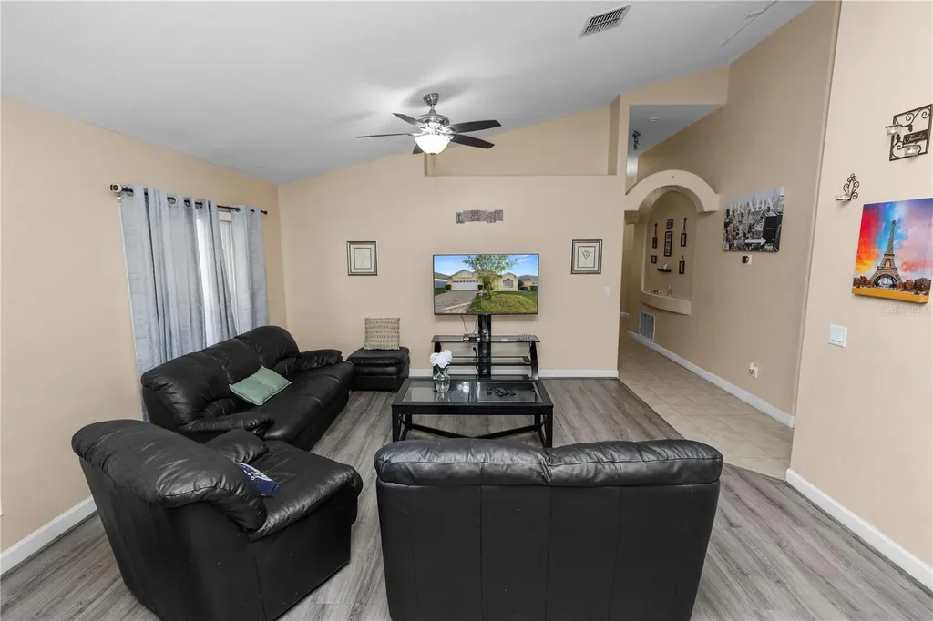 548 Old Bridge Circle Davenport FL 33897