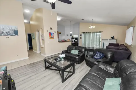 548 Old Bridge Circle Davenport FL 33897