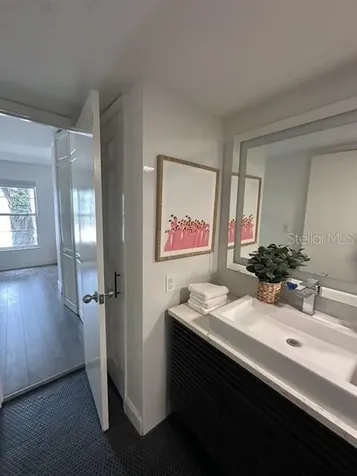 2302 S Manhattan Avenue Tampa FL 33629