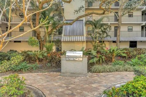 105 4th Avenue NE St Petersburg FL 33701