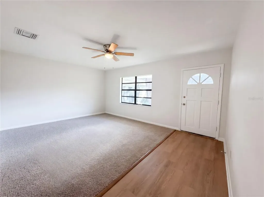 103 S Kingsway Road Seffner FL 33584
