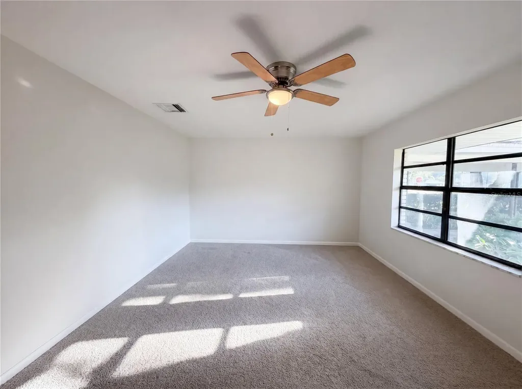 103 S Kingsway Road Seffner FL 33584