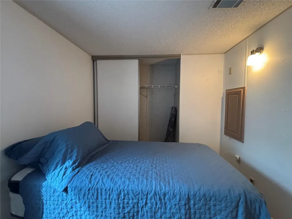 3945 N Citrus Circle Zellwood FL 32798