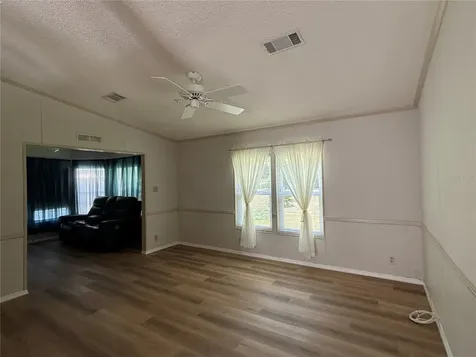 3945 N Citrus Circle Zellwood FL 32798