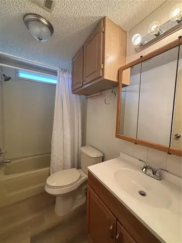 3945 N Citrus Circle Zellwood FL 32798