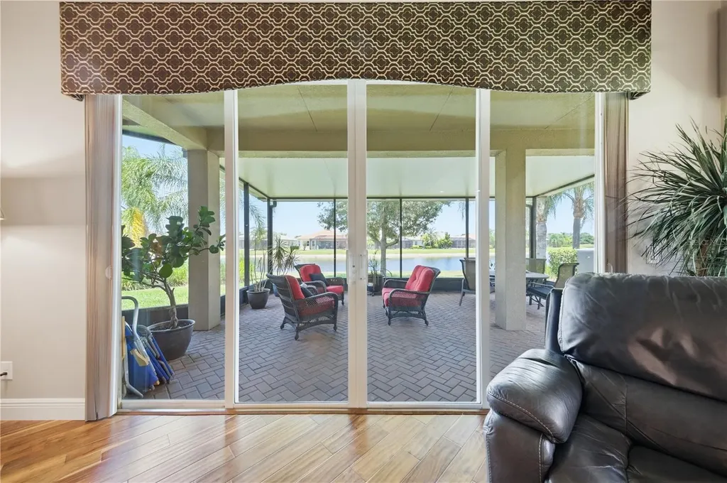 16239 Cape Coral Drive Wimauma FL 33598